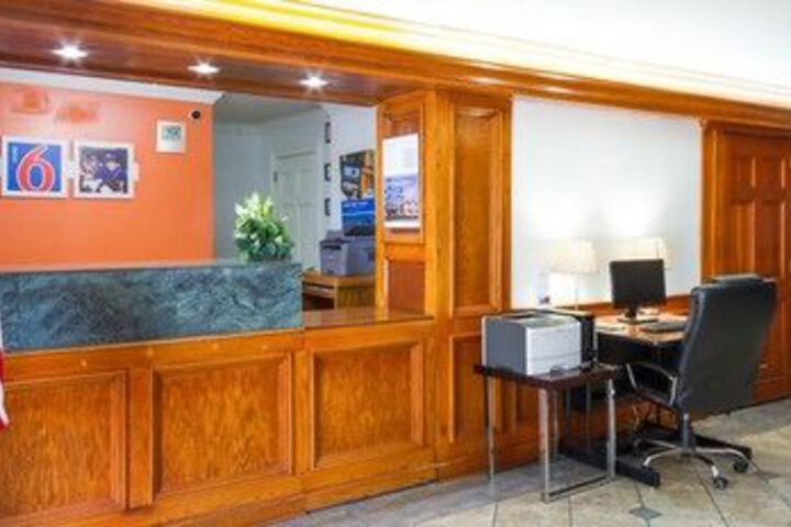 Executive Thibodaux New Orleans Hotel