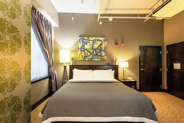 The Giacomo Niagara Falls NY an Ascend Collection Hotel