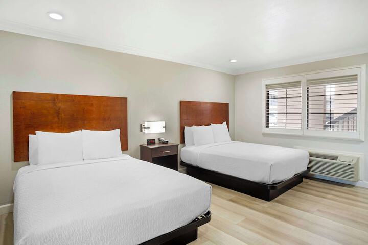 Room 16 of 29