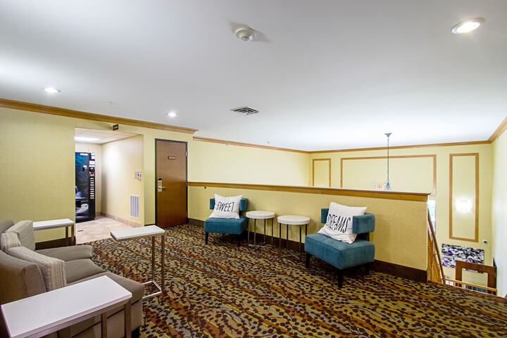 Hotel Interior 9 of 35