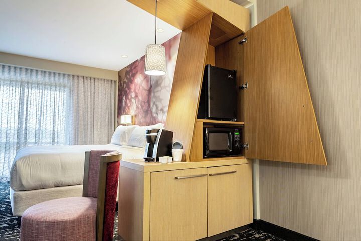 Courtyard by Marriott Winston - Salem Downtown