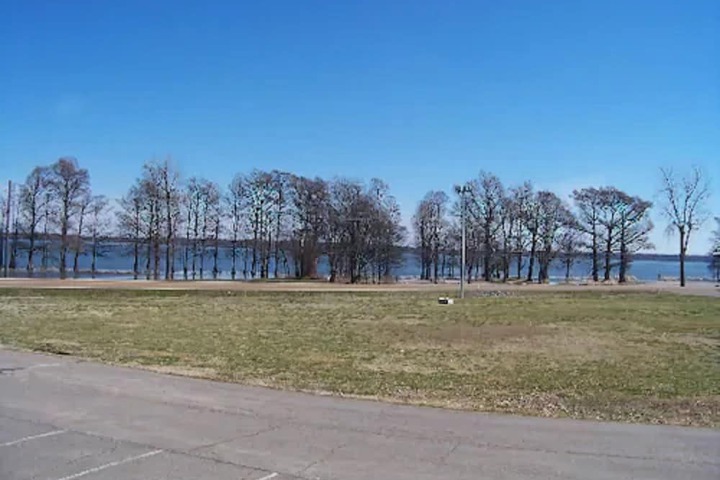 Property Grounds 17 of 17