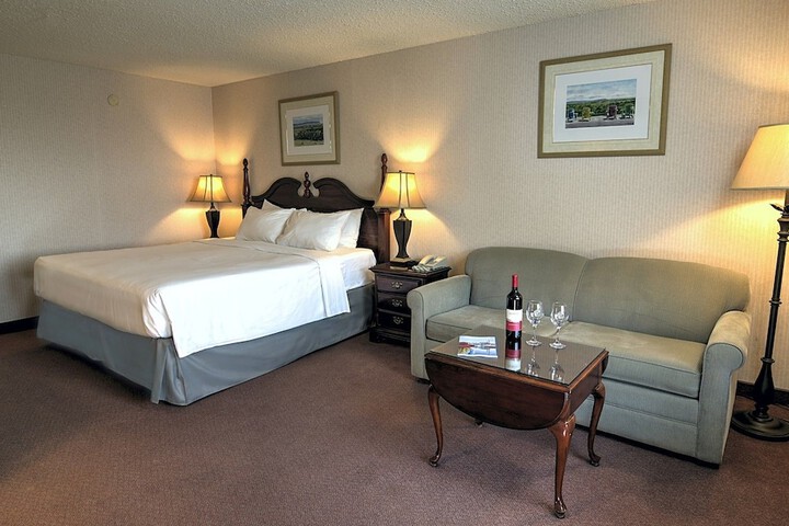 Old Orchard Inn