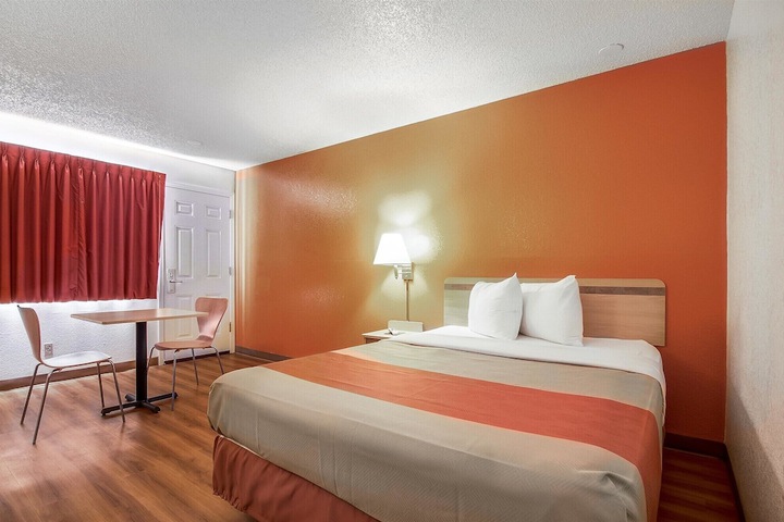 Motel 6 Colby KS