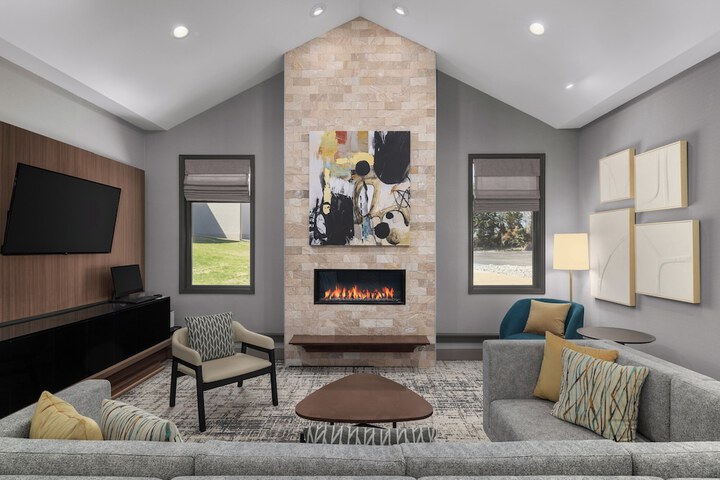 Holiday Inn Coralville Iowa City by IHG