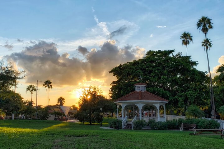 Casey Key Resorts - Beachfront