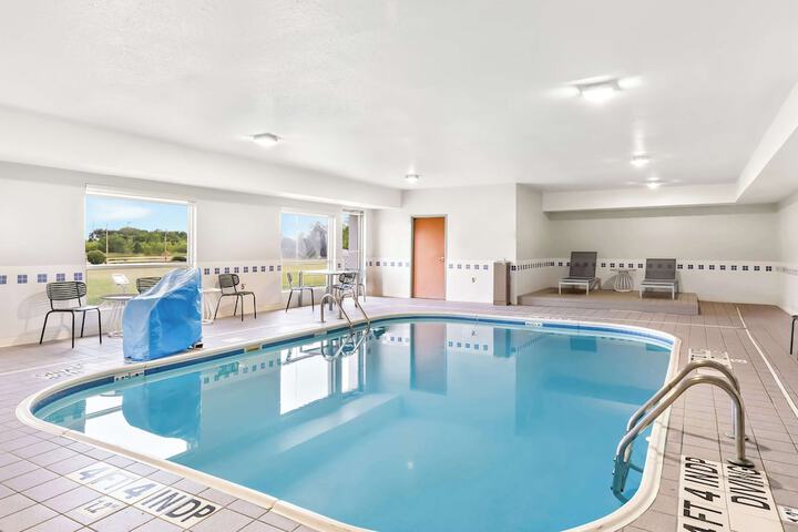 Pool 4 of 42