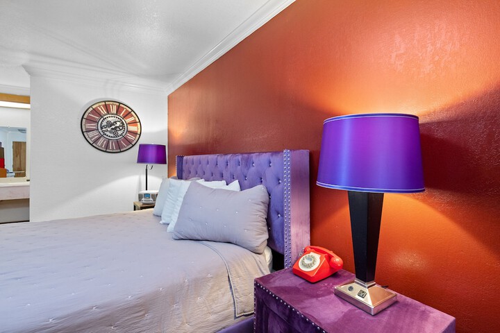 Room 51 of 58