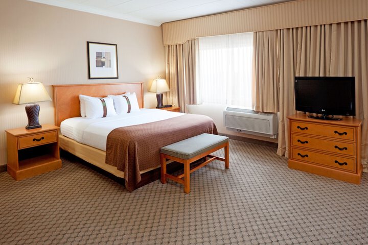 Holiday Inn Philadelphia South - Swedesboro by IHG