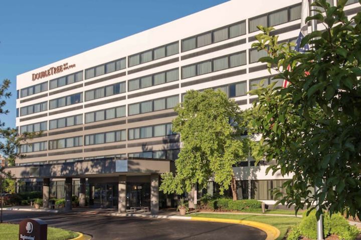 DoubleTree by Hilton Chicago Schaumburg