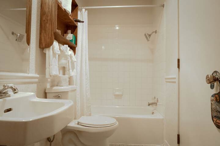 Room 12 of 15