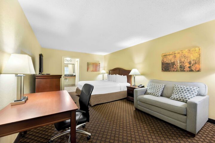 Best Western Coach House