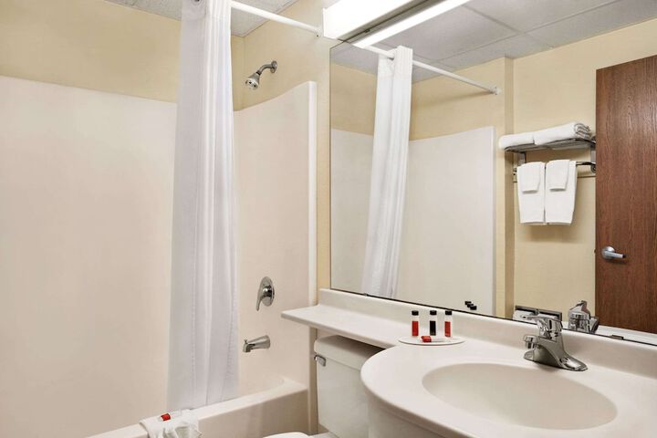 Room 14 of 20