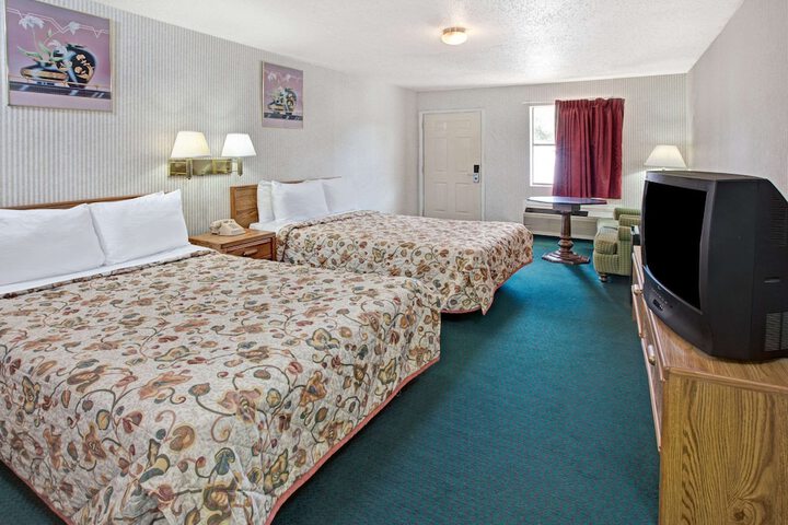 Knights Inn South Houston