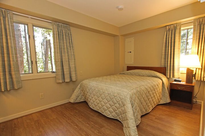Room 20 of 133