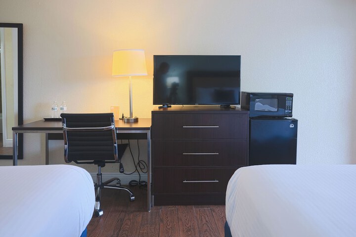 Room 50 of 94