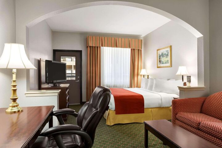 Room 15 of 34