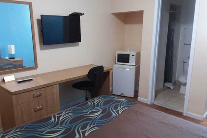 Room 25 of 44