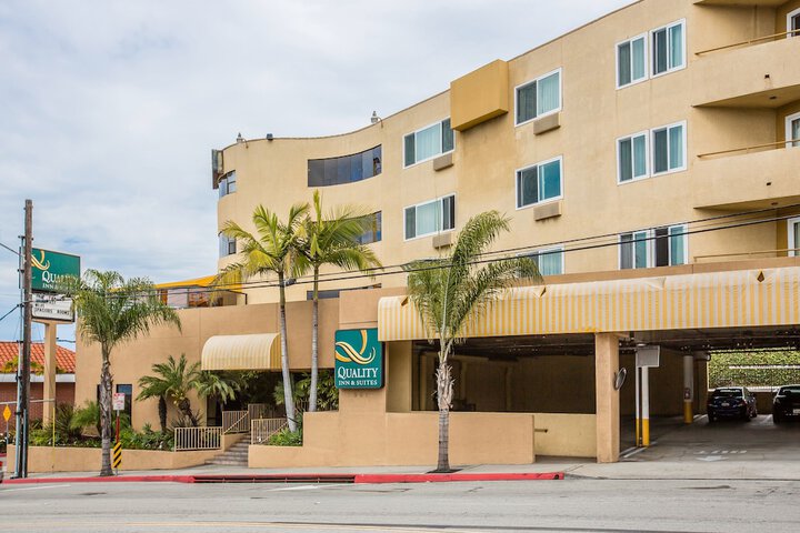 Hotel 4 of 35