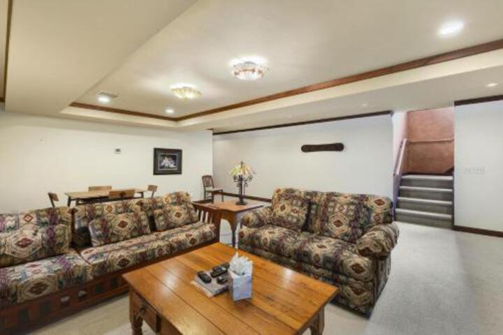 Peregrine Point 103 Home
