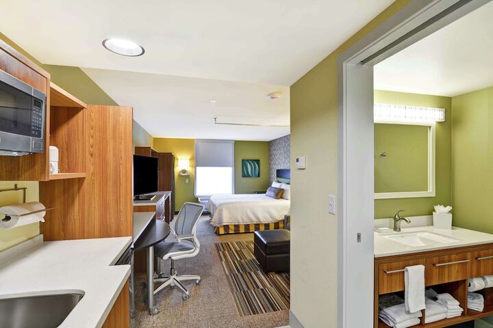 Room 43 of 66