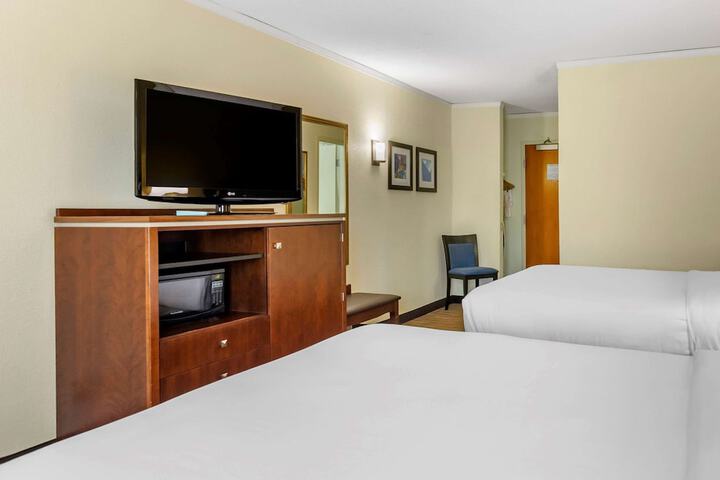 Room 26 of 42