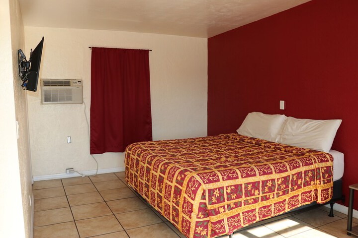 Room 38 of 38