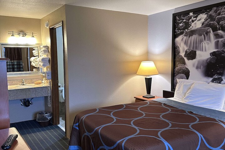 Room 25 of 50