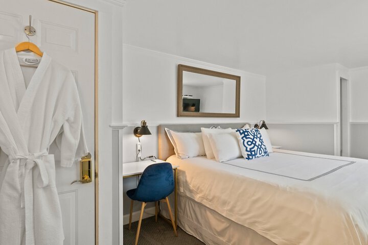 Room 36 of 72