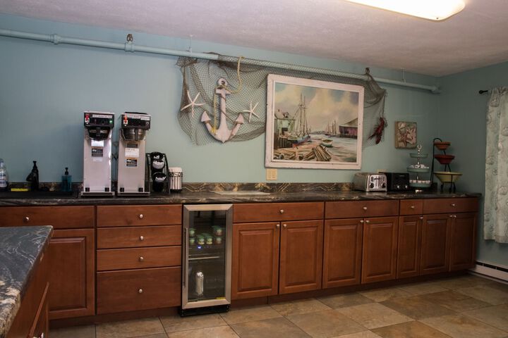 Breakfast/Coffee Service 148 of 167