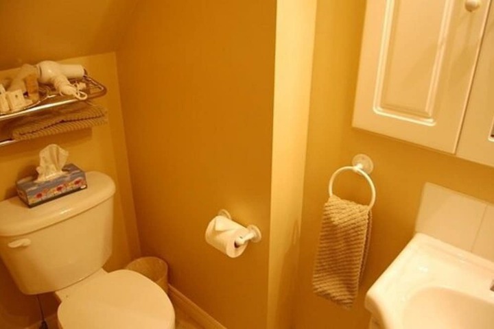 Room 125 of 183