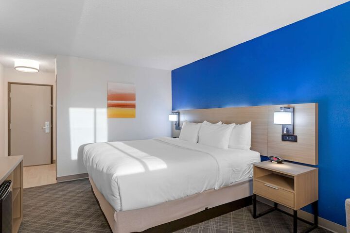 Room 15 of 34