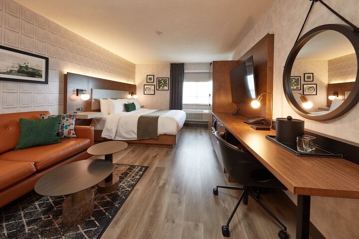 Room 37 of 72