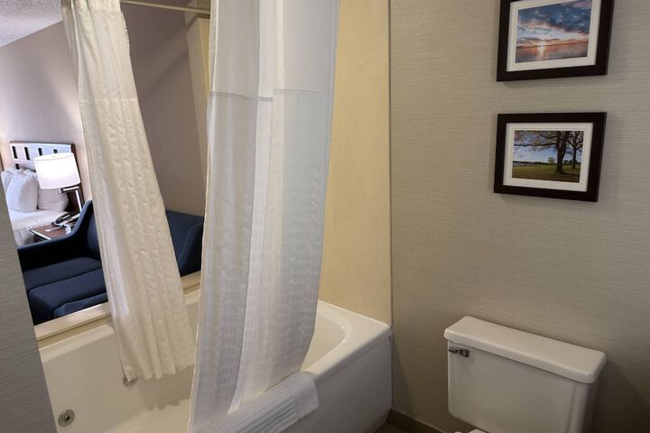 Wingate by Wyndham Utica