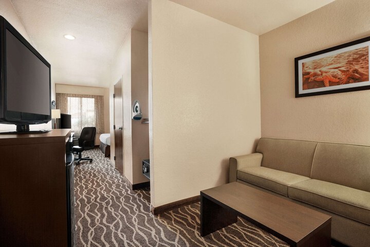Room 11 of 15