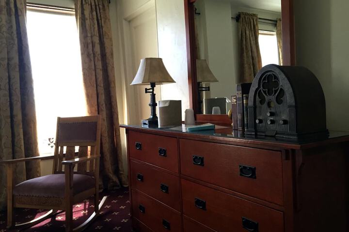 Room 16 of 54