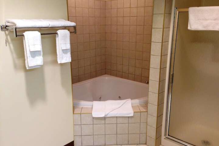Room 30 of 49