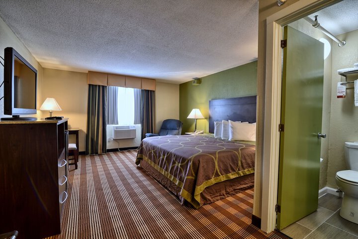 Room 20 of 32