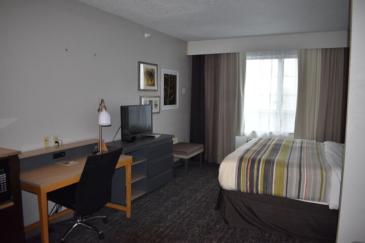 Country Inn & Suites by Radisson Hagerstown, MD