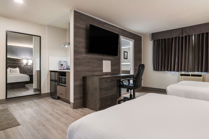 Room 40 of 49