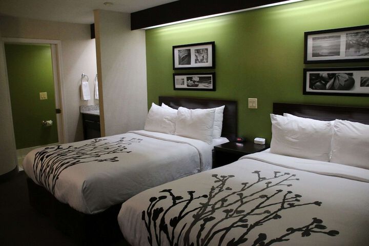Room 21 of 49
