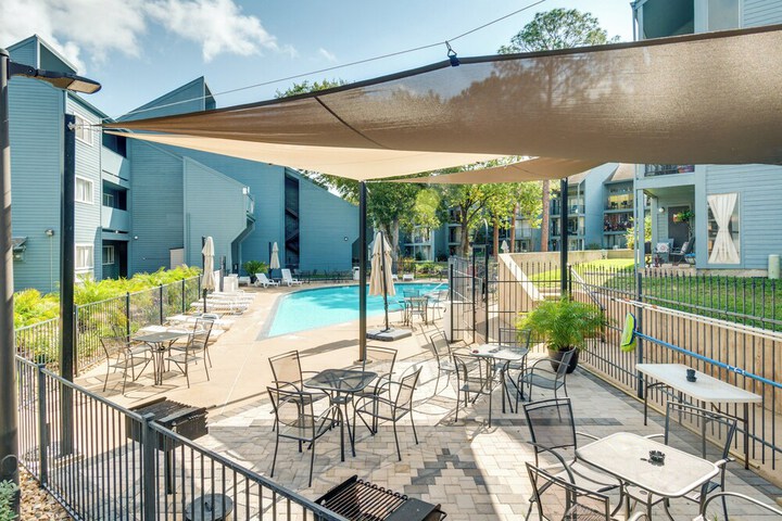 Lake Conroe Condo: Patio & Water Views