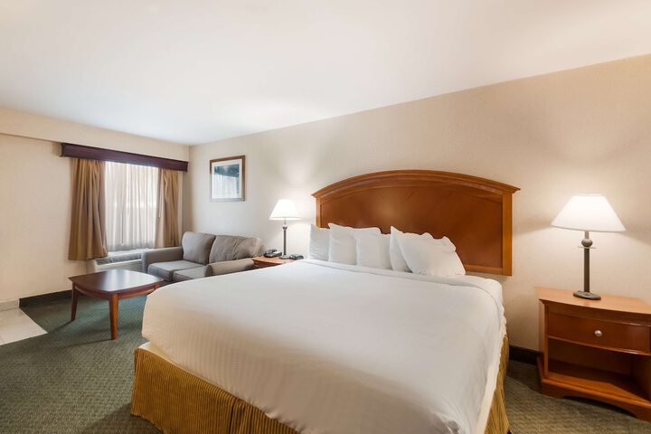 Room 16 of 27