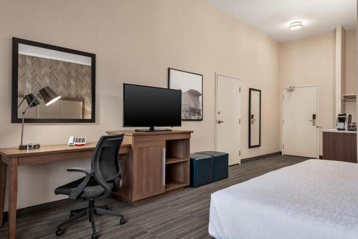 Room 29 of 56