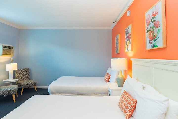 Room 70 of 119