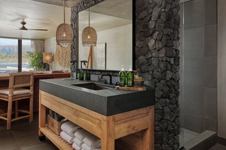 1 Hotel Hanalei Bay