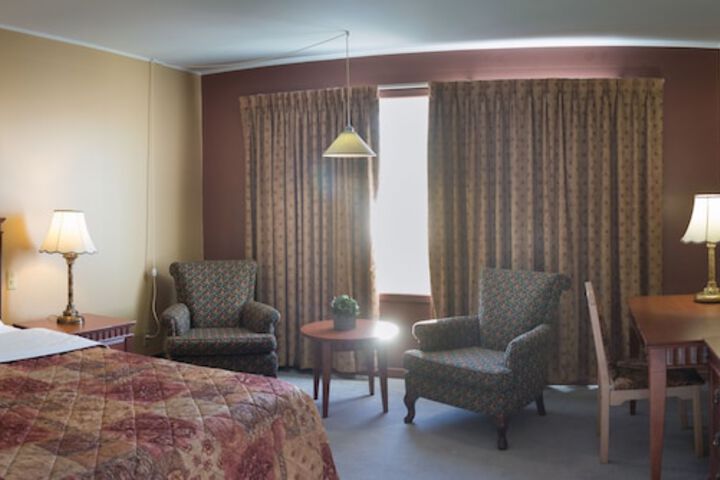 Room 10 of 41