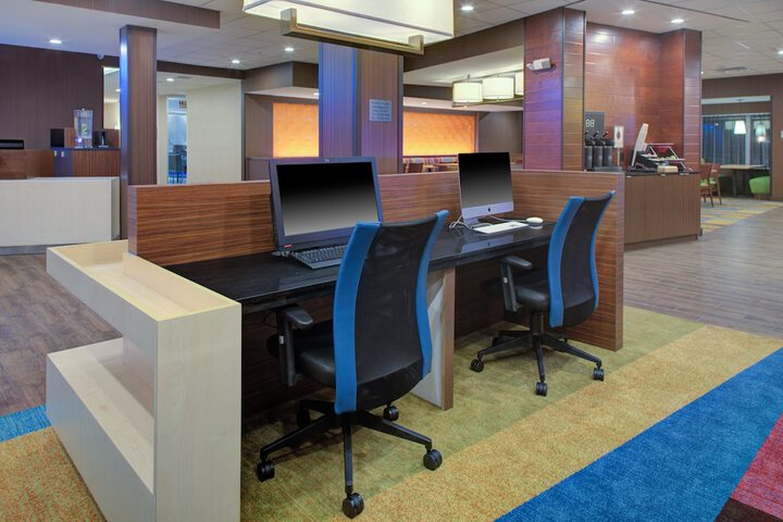 Business Center 18 of 18