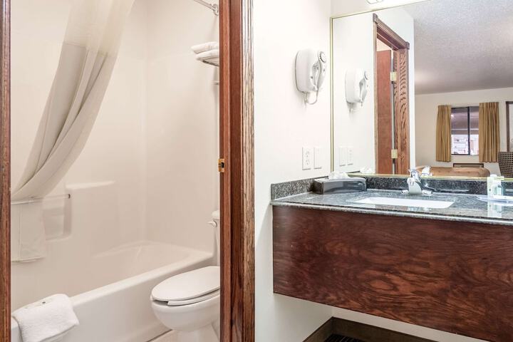 Quality Inn Keystone near Mount Rushmore