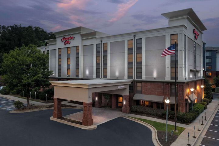 Hampton Inn Atlanta-Mall of Georgia